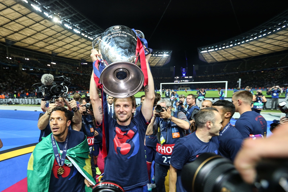 莱万多斯基梅开二度,拜仁慕尼黑大胜多特蒙德 莱万多斯基梅开二度,拜仁慕尼黑大胜多特蒙德