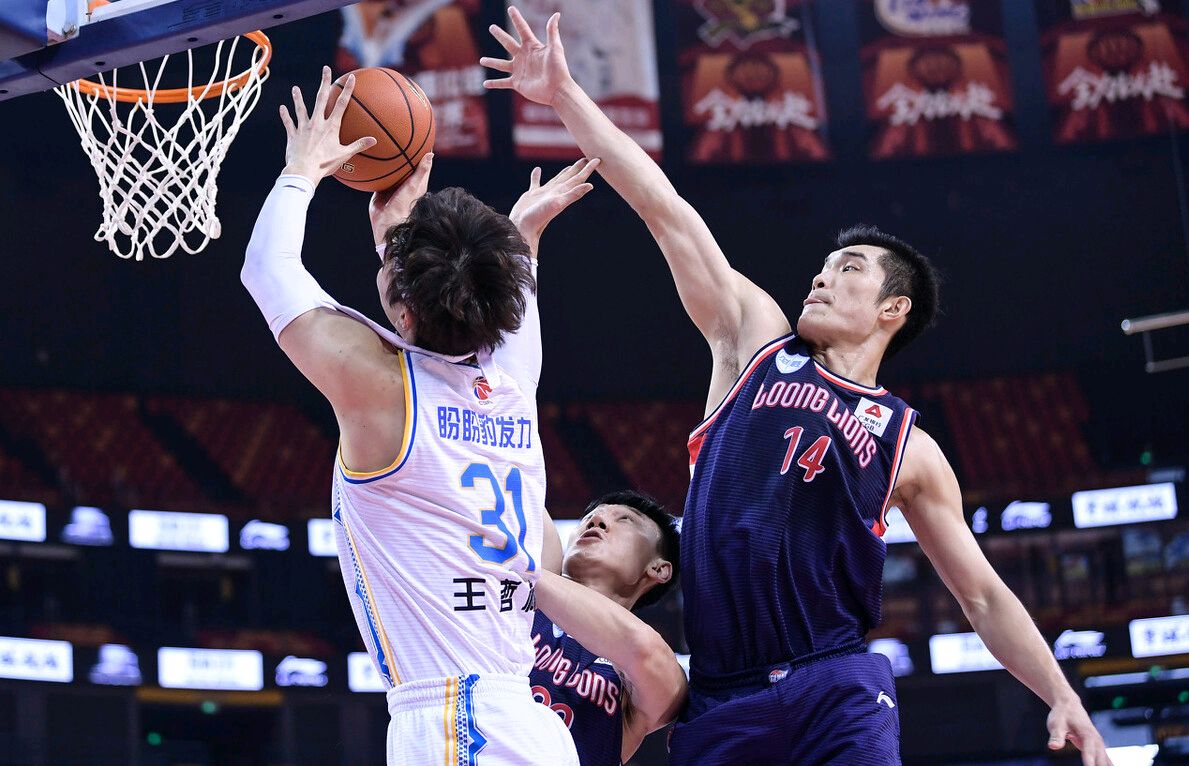 澳洲劲旅在强敌对阵中取得重要胜利 澳洲劲旅在强敌对阵中取得重要胜利