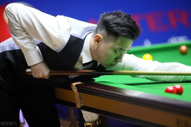 沙尔克04与科隆激战,双方握手言和 沙尔克04与科隆激战,双方握手言和