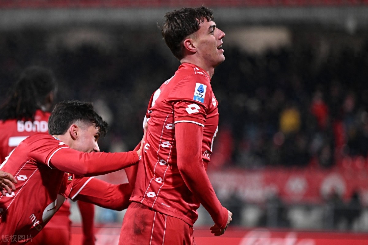 佛罗伦萨战胜巴勒莫,积分榜逐渐上升 佛罗伦萨战胜巴勒莫,积分榜逐渐上升