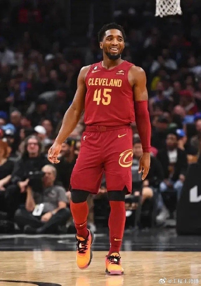 开拓者惨败雄鹿,客场告负! 开拓者惨败雄鹿,客场告负!