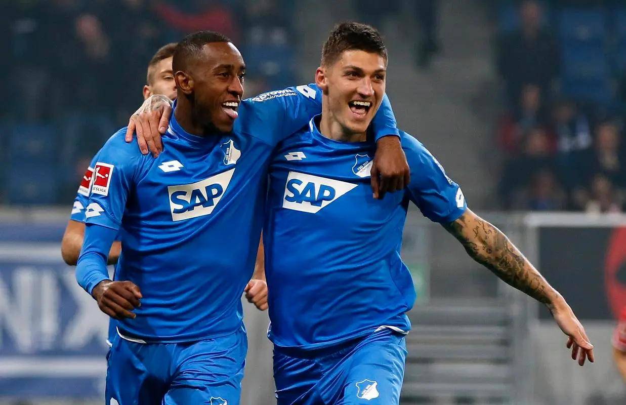 法兰克福客场大胜对手,保持赛季不败 法兰克福客场大胜对手,保持赛季不败