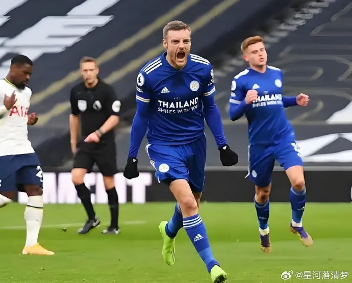 曼城客场不敌莱斯特城,失去在英超前列位置 曼城客场不敌莱斯特城,失去在英超前列位置