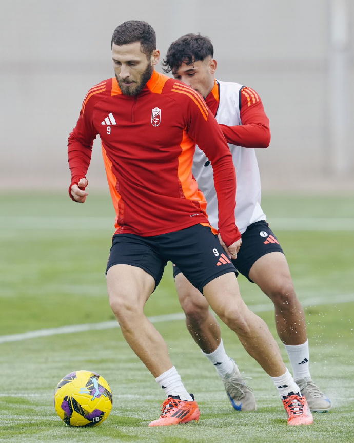 格拉纳达直面困境,球队实力逐渐增长 格拉纳达直面困境,球队实力逐渐增长