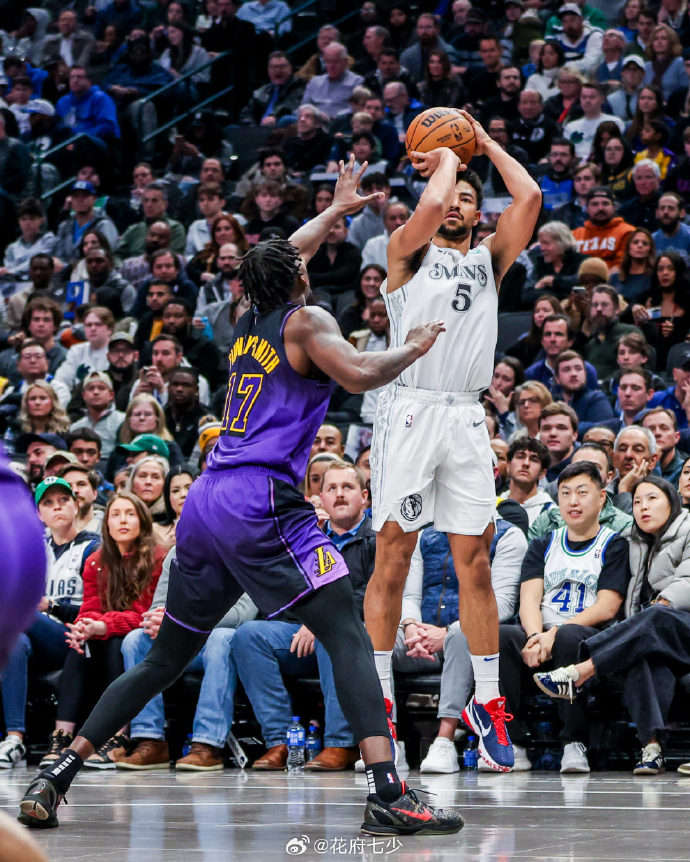 基德明斯特球员团结一致,主场险胜维持良好状态 基德明斯特球员团结一致,主场险胜维持良好状态