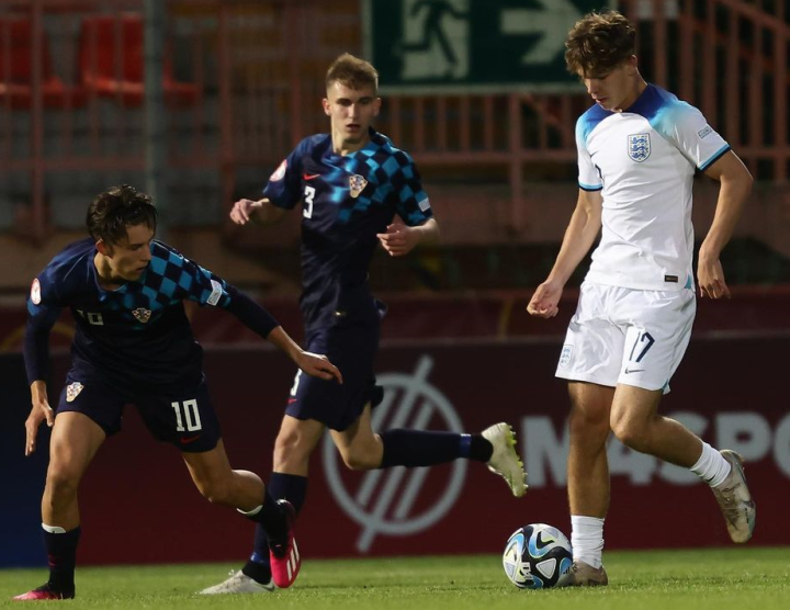 西班牙主教练拉梅拉继任帅位,球队实力不减 西班牙主教练拉梅拉继任帅位,球队实力不减