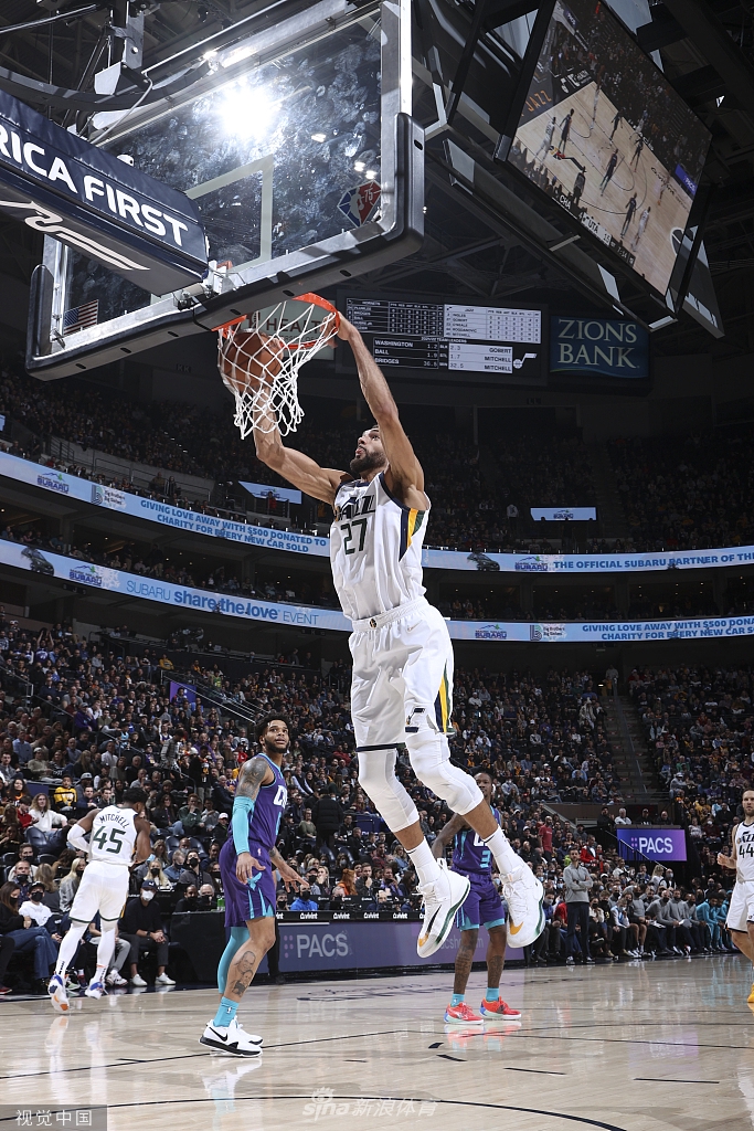 黄蜂客场惨败爵士,球队战绩持续低迷 黄蜂客场惨败爵士,球队战绩持续低迷