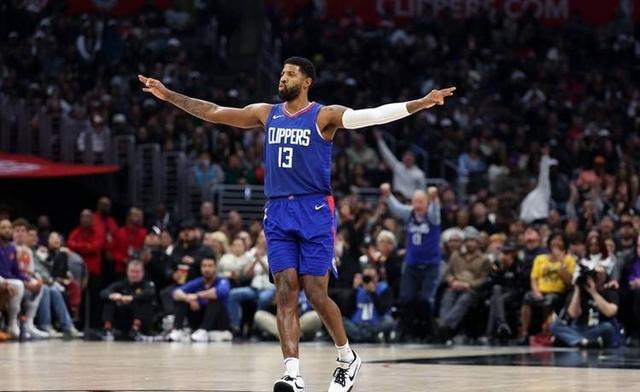 黄蜂客场惨败爵士,球队战绩持续低迷 黄蜂客场惨败爵士,球队战绩持续低迷