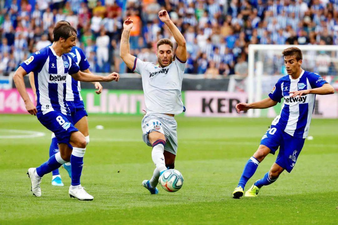 利记官网-阿拉维斯客场逆转赫罗纳,取得重要三分