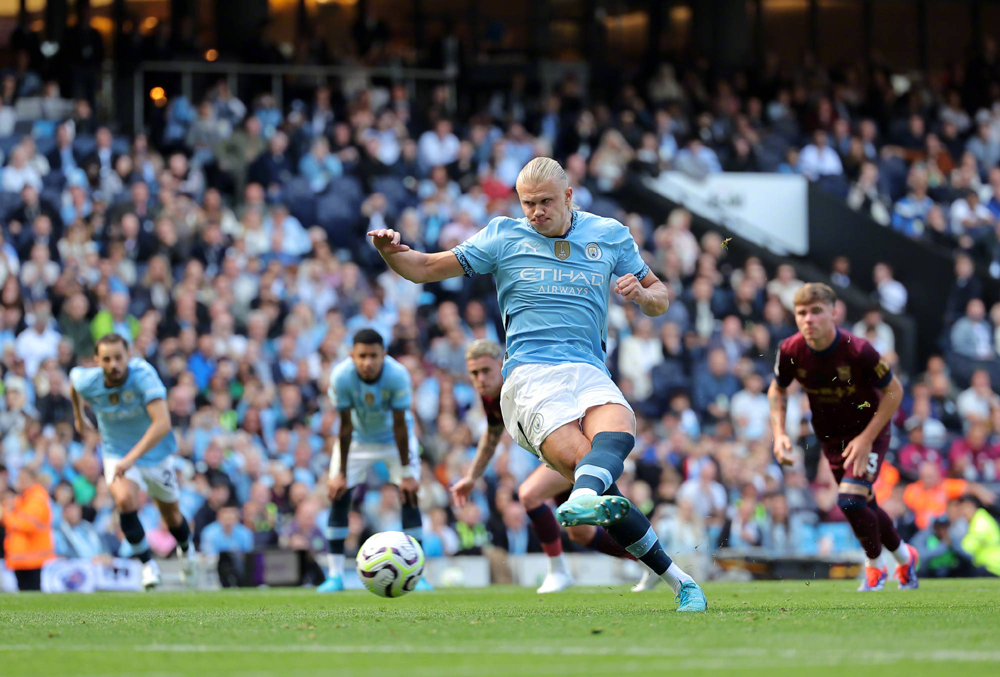 意甲赛场惊现帽子戏法,神秘球员成为焦点人物 意甲赛场惊现帽子戏法,神秘球员成为焦点人物