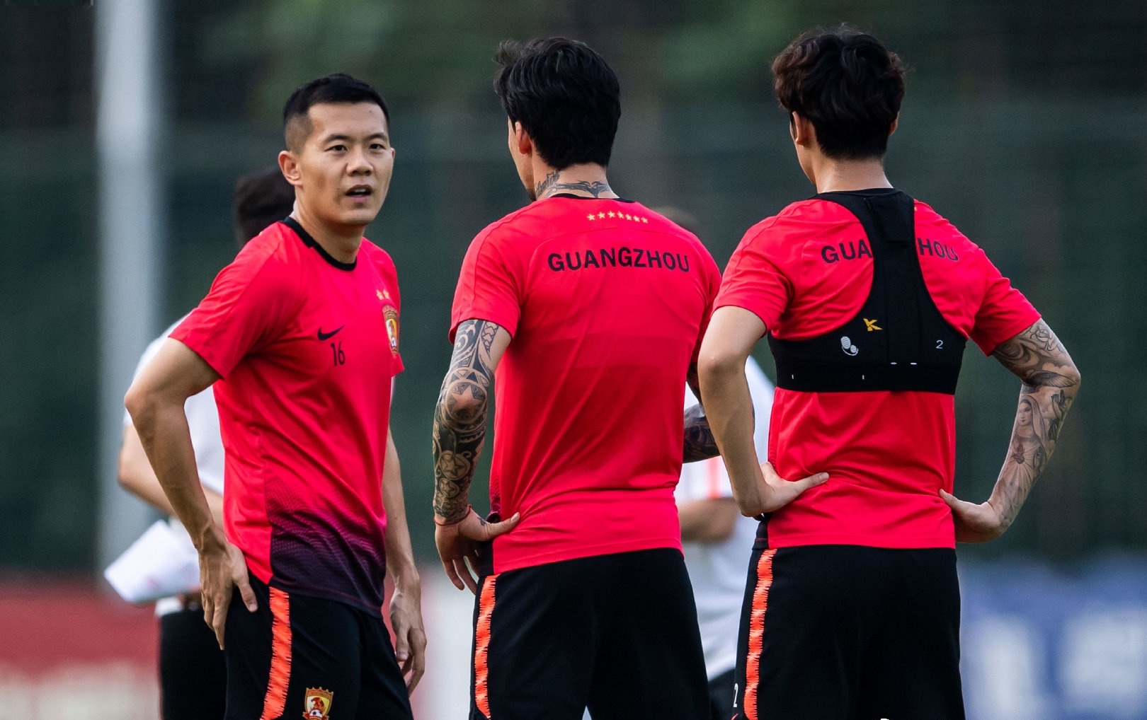 大连一方客场不敌对手,出局 大连一方客场不敌对手,出局