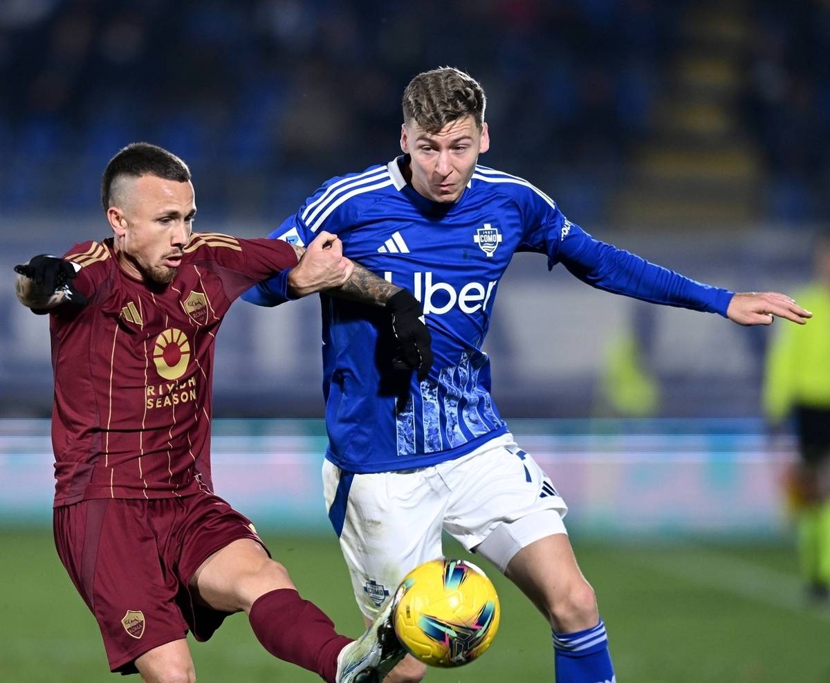 利记官网-意甲球队备战欧战役，士气高昂