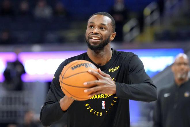 威金斯感慨加入勇士如梦如幻,率领球队获胜 威金斯感慨加入勇士如梦如幻,率领球队获胜