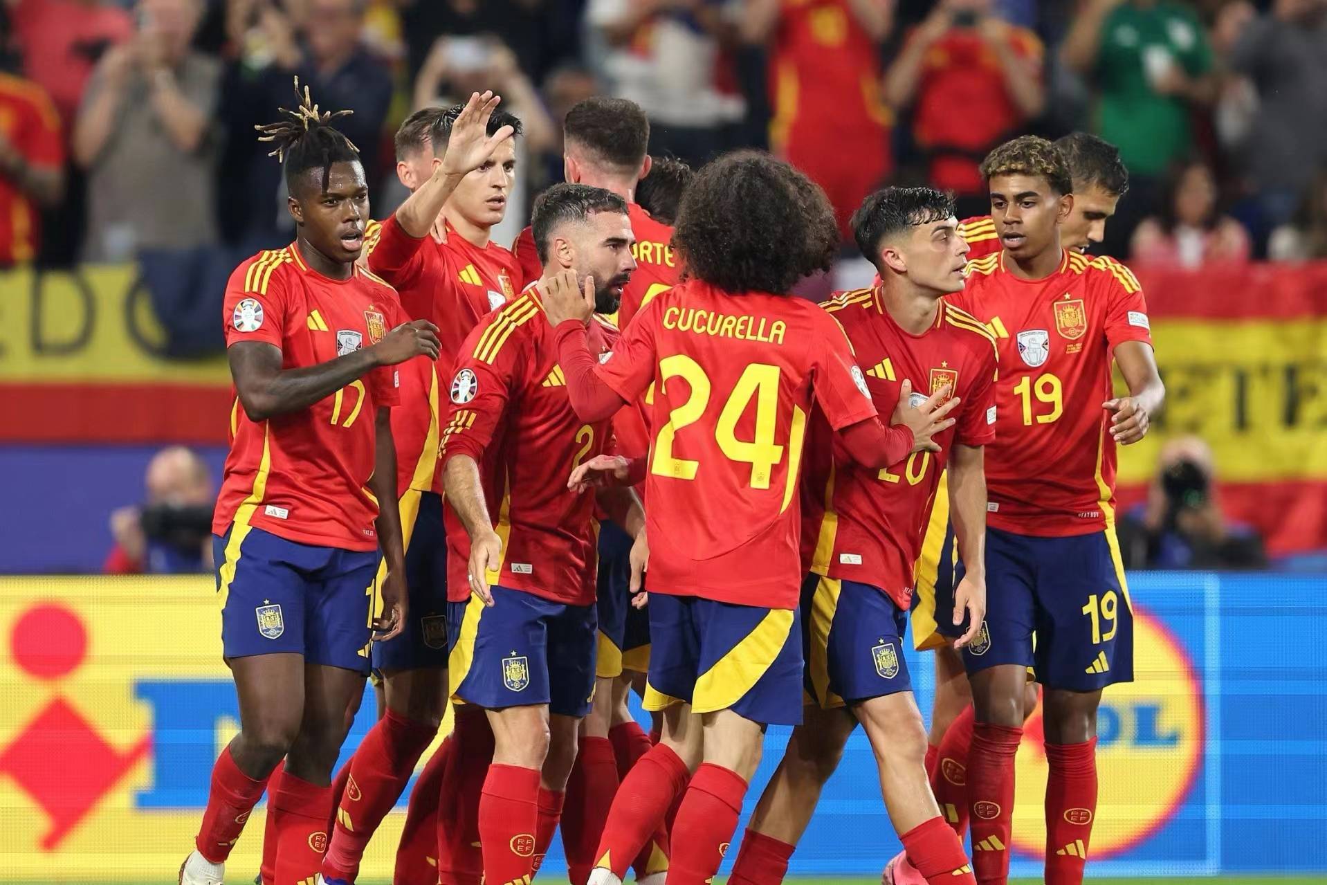 欧洲国家队之间的激烈交锋,精彩绝伦 欧洲国家队之间的激烈交锋,精彩绝伦