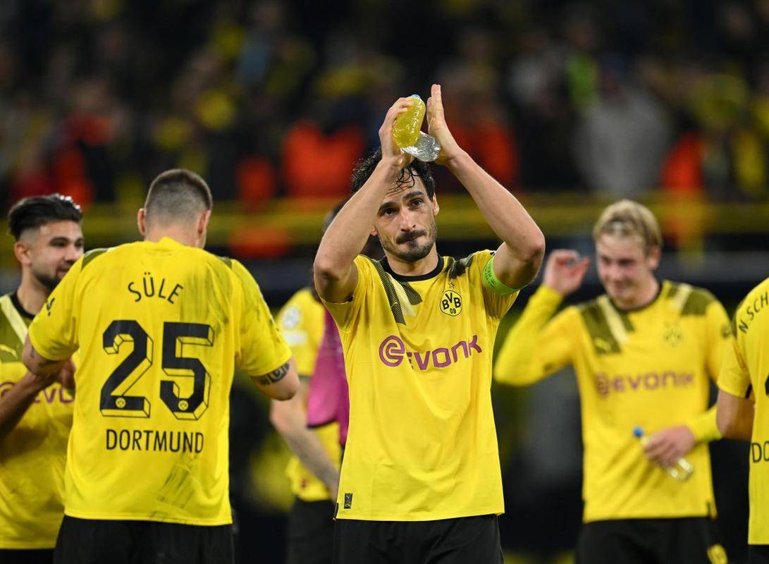 沃尔夫斯堡后防表现出色,零封对手 沃尔夫斯堡后防表现出色,零封对手