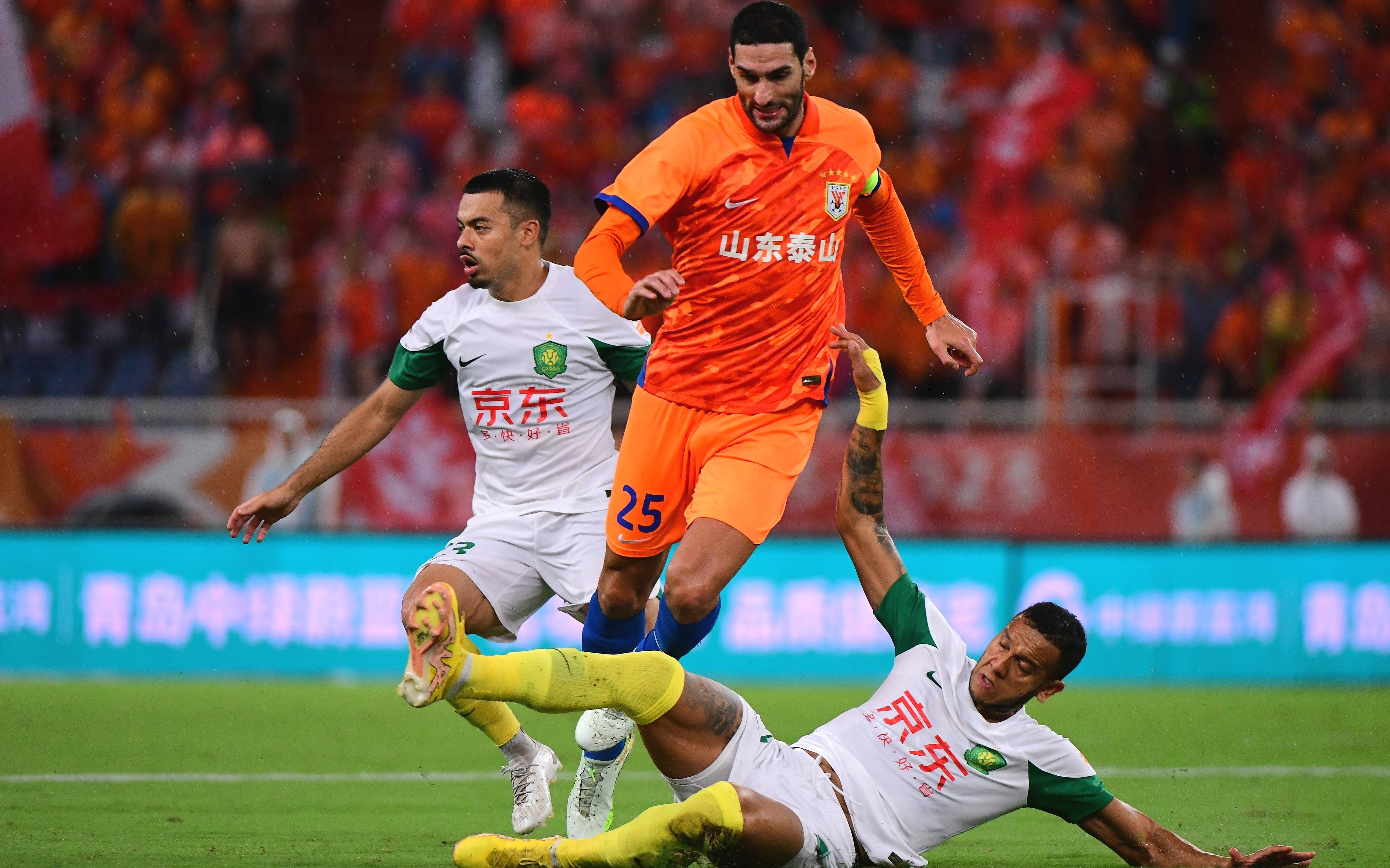 国安迎战华夏，必须全队协作争取胜利