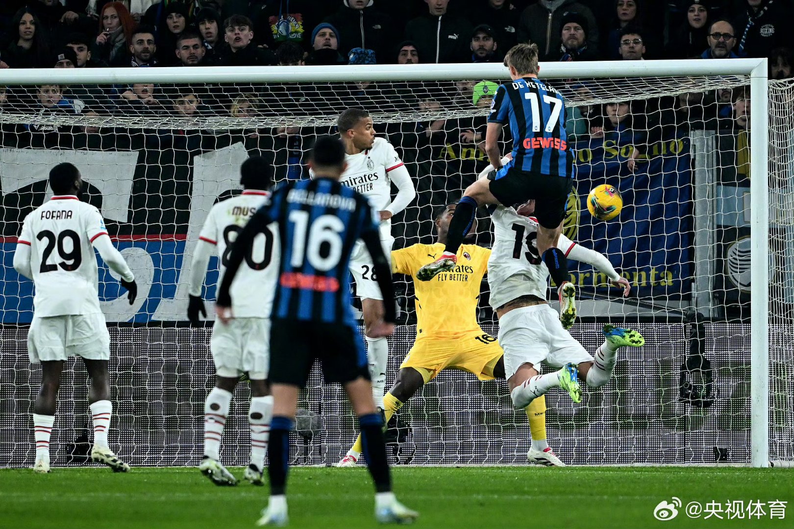 死磕到底:西亚球队决胜关键一战 死磕到底:西亚球队决胜关键一战