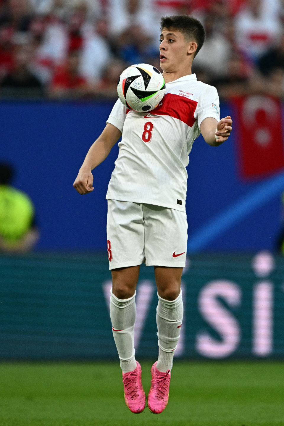 瑞典战胜罗马尼亚,稳固次席 瑞典战胜罗马尼亚,稳固次席