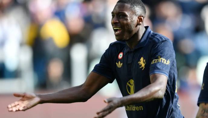 热刺鏖战尤文图斯,全力争夺晋级资格 热刺鏖战尤文图斯,全力争夺晋级资格