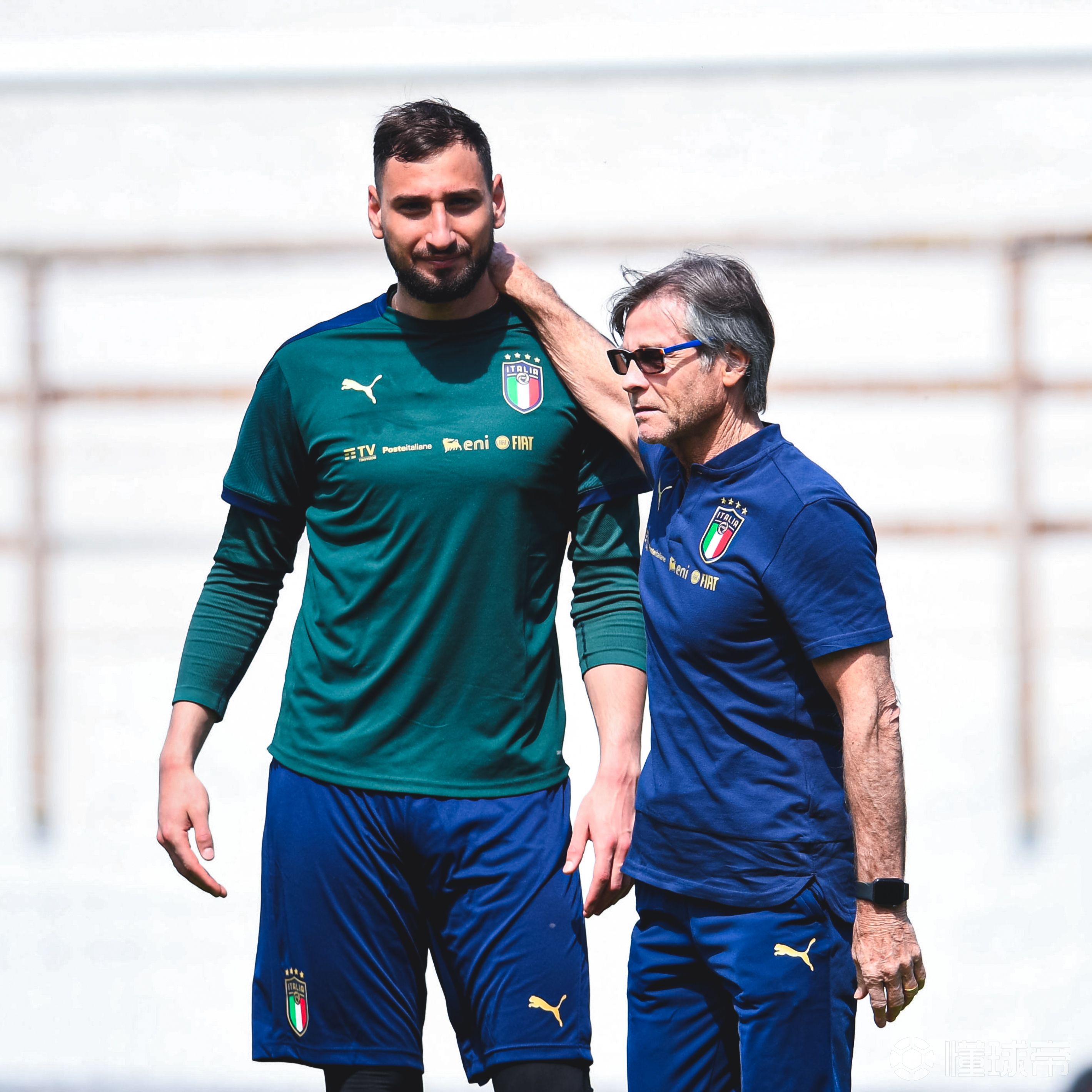 国家队备战欧预赛,引发球迷热切期待 国家队备战欧预赛,引发球迷热切期待