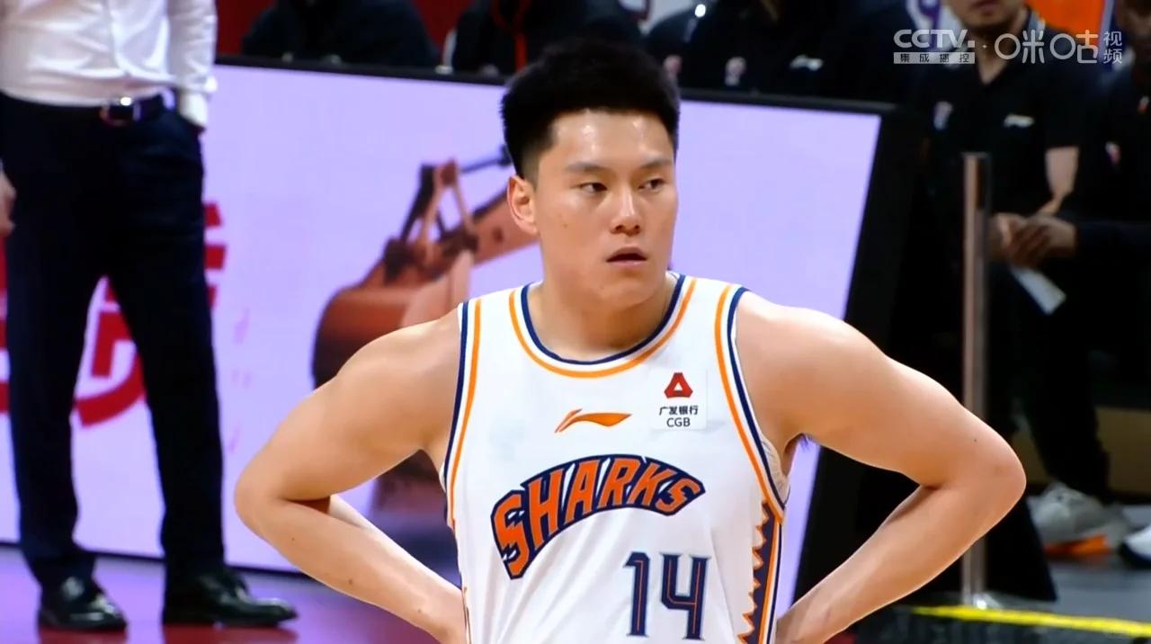 伤愈复出，球队核心为季后赛做最后拼搏