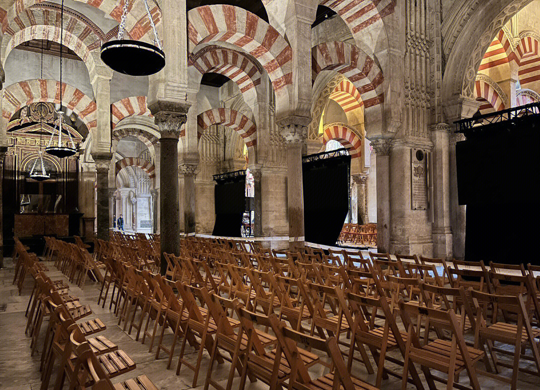 格拉纳达大胜科尔多瓦,哈塞尔主场落后皇家贝蒂斯 格拉纳达大胜科尔多瓦,哈塞尔主场落后皇家贝蒂斯