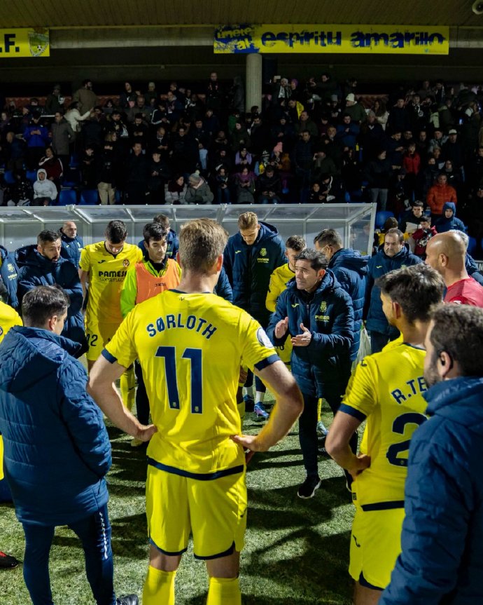 比利亚雷亚尔客场逆转,赢得球迷掌声 比利亚雷亚尔客场逆转,赢得球迷掌声