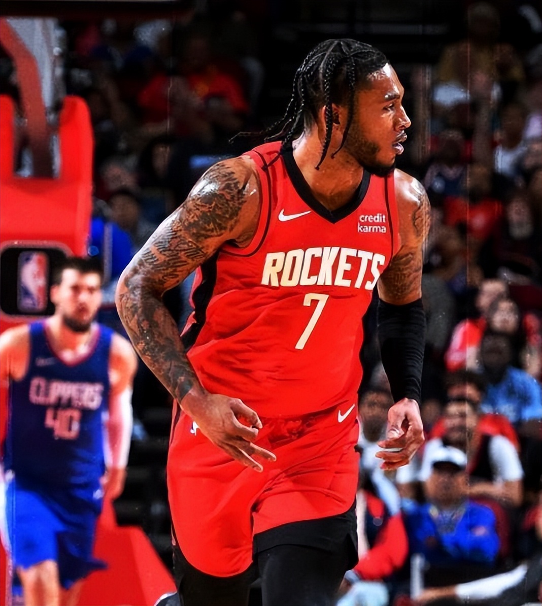 火箭新秀出彩,助球队反超太阳 火箭新秀出彩,助球队反超太阳