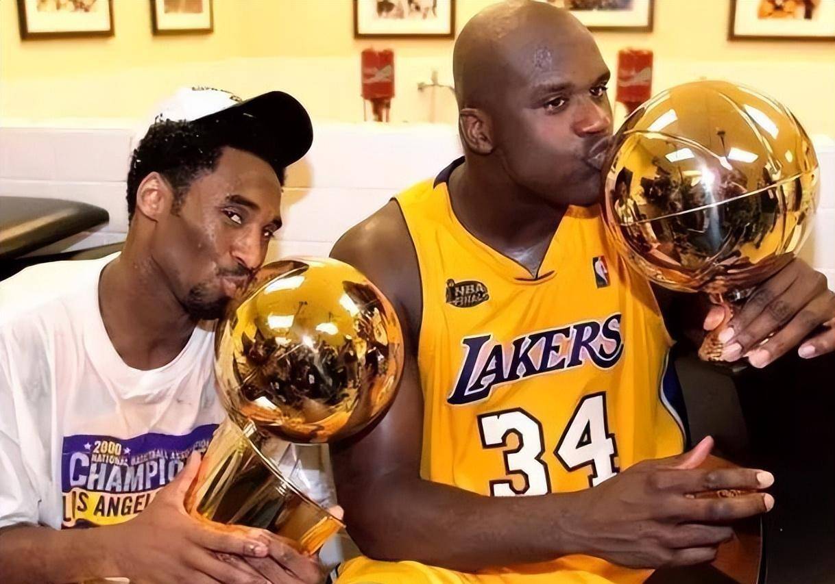 科比再度证明实力,率领球队战胜对手 科比再度证明实力,率领球队战胜对手