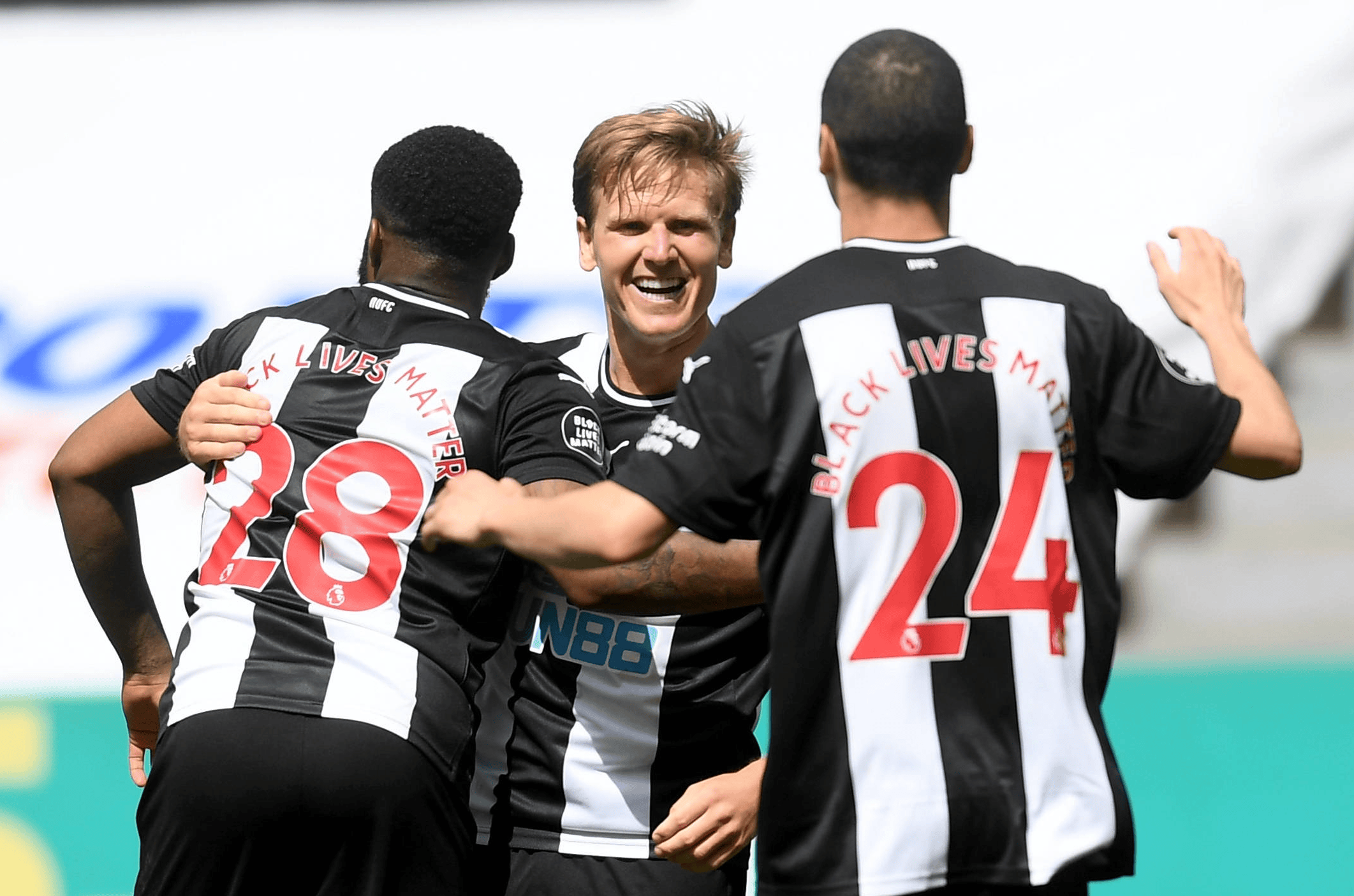 门兴格拉德巴赫主场迎战弗赖堡,信心十足 门兴格拉德巴赫主场迎战弗赖堡,信心十足