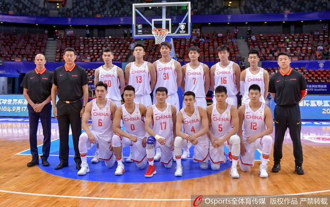 派出全主力首发,南方队士气高昂 派出全主力首发,南方队士气高昂