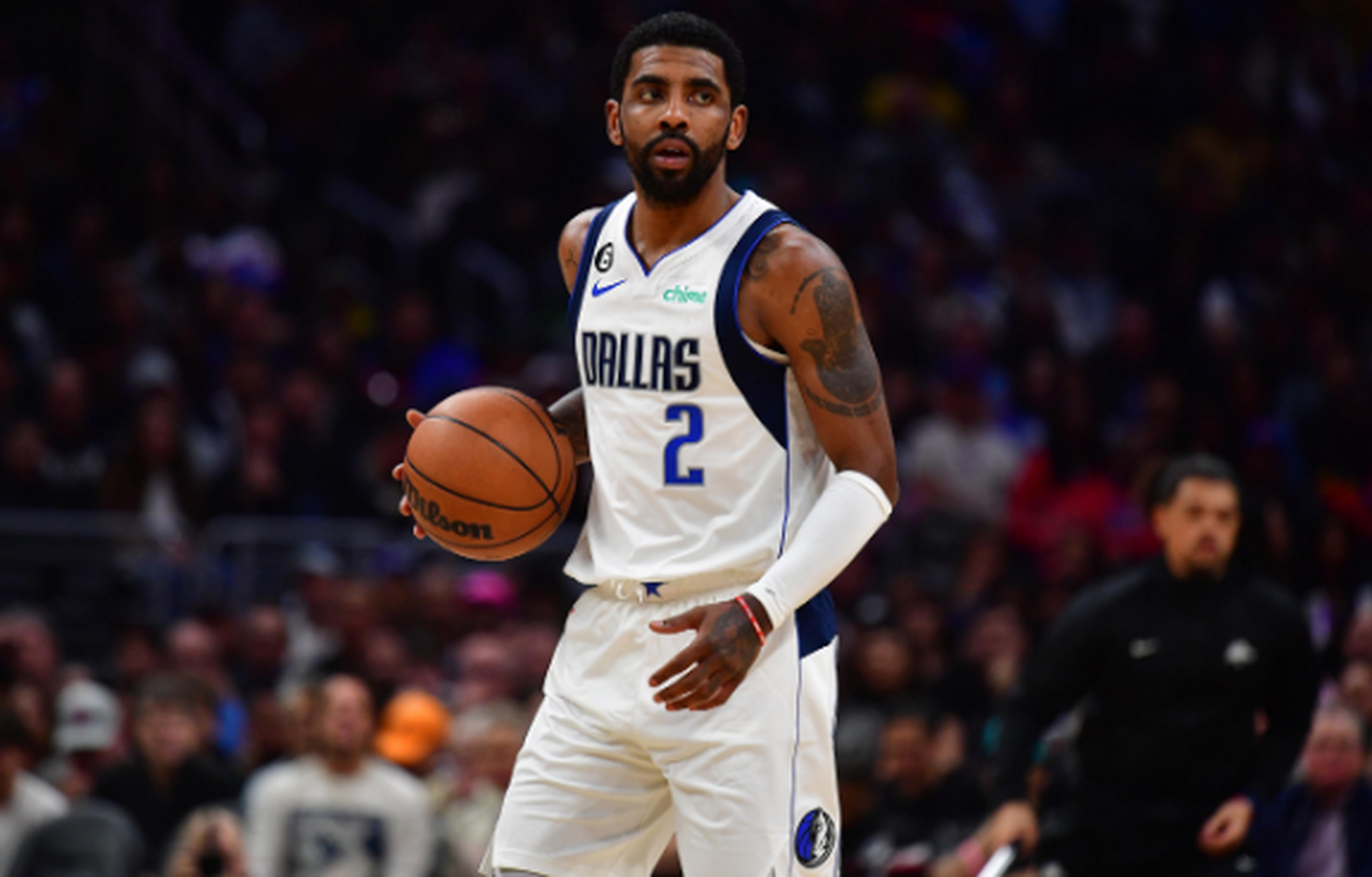 篮网队新援表现抢眼,独行侠自信拒绝战败 篮网队新援表现抢眼,独行侠自信拒绝战败