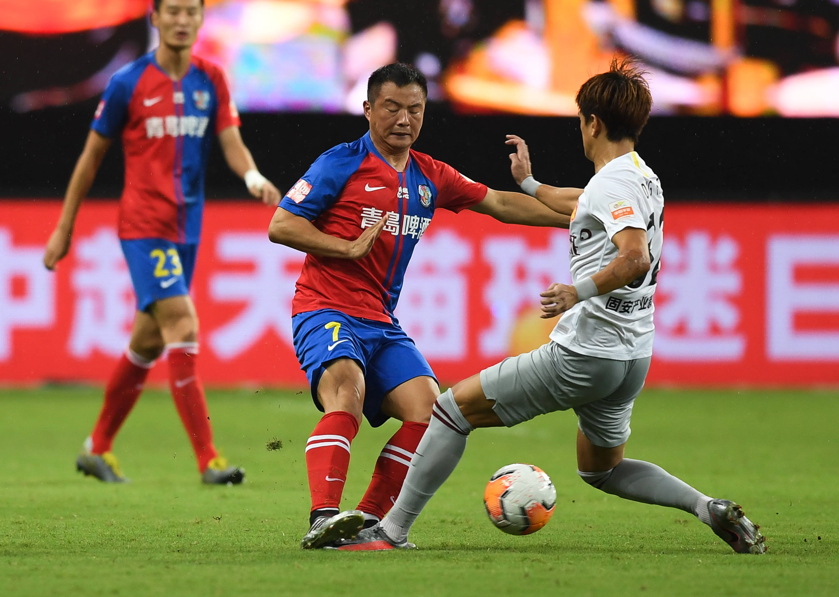 青岛黄海壮志凌云，向往中超联赛巅峰