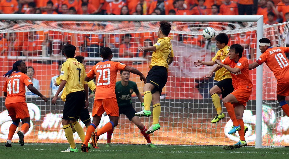 足球比赛结果揭秘,谁能夺取胜利? 足球比赛结果揭秘,谁能夺取胜利?