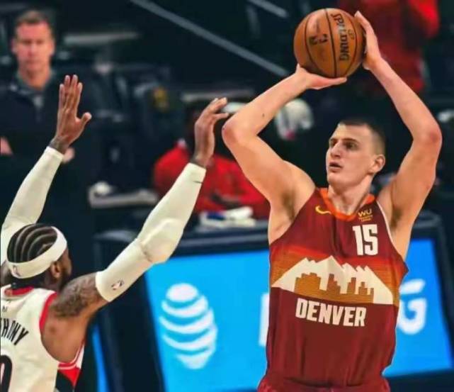 激烈较量即将上演,双方实力令人拭目以待 激烈较量即将上演,双方实力令人拭目以待