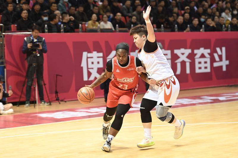 陕西队主场迎战,连胜收官稳坐榜首 陕西队主场迎战,连胜收官稳坐榜首