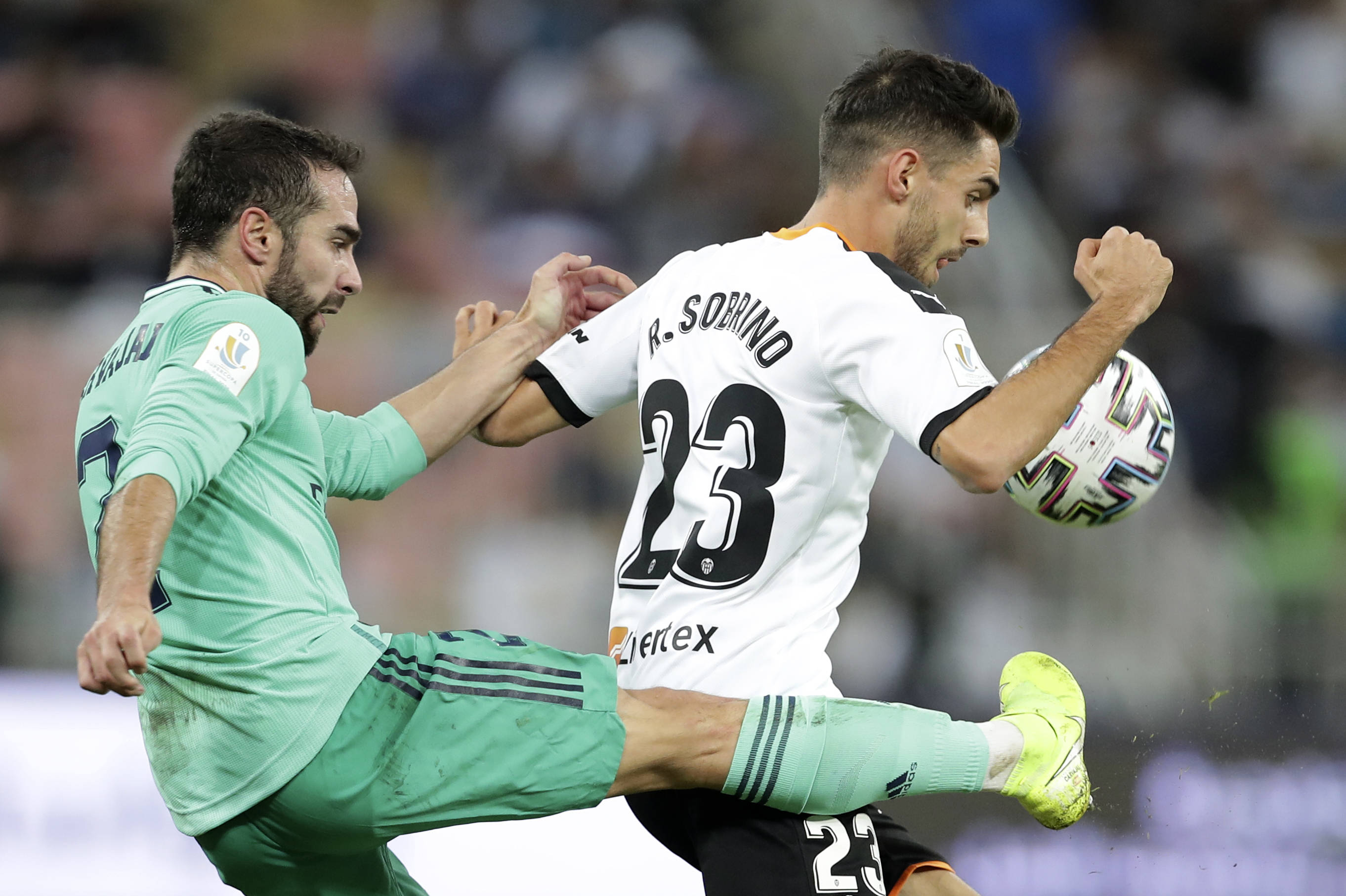 利记官网-巴伦西亚击败对手，士气高昂