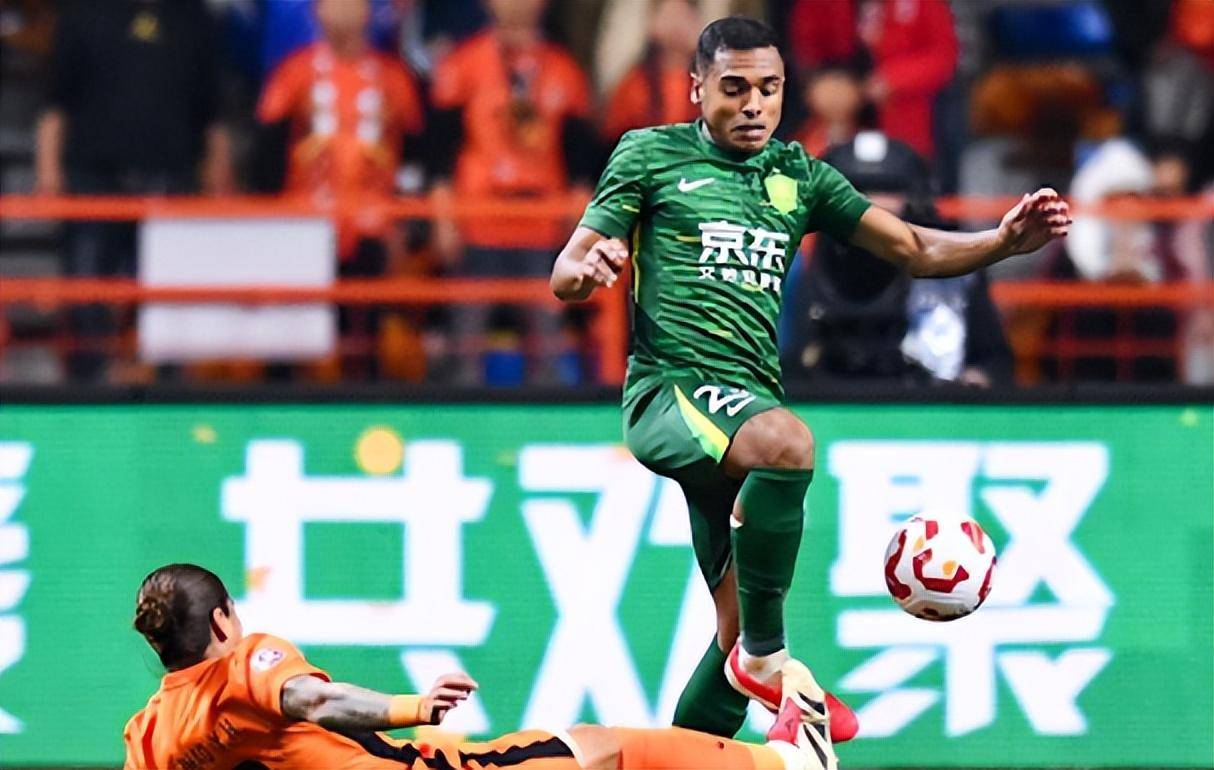 利记官网-北京国安队在最后一刻打入制胜球，逆转战局