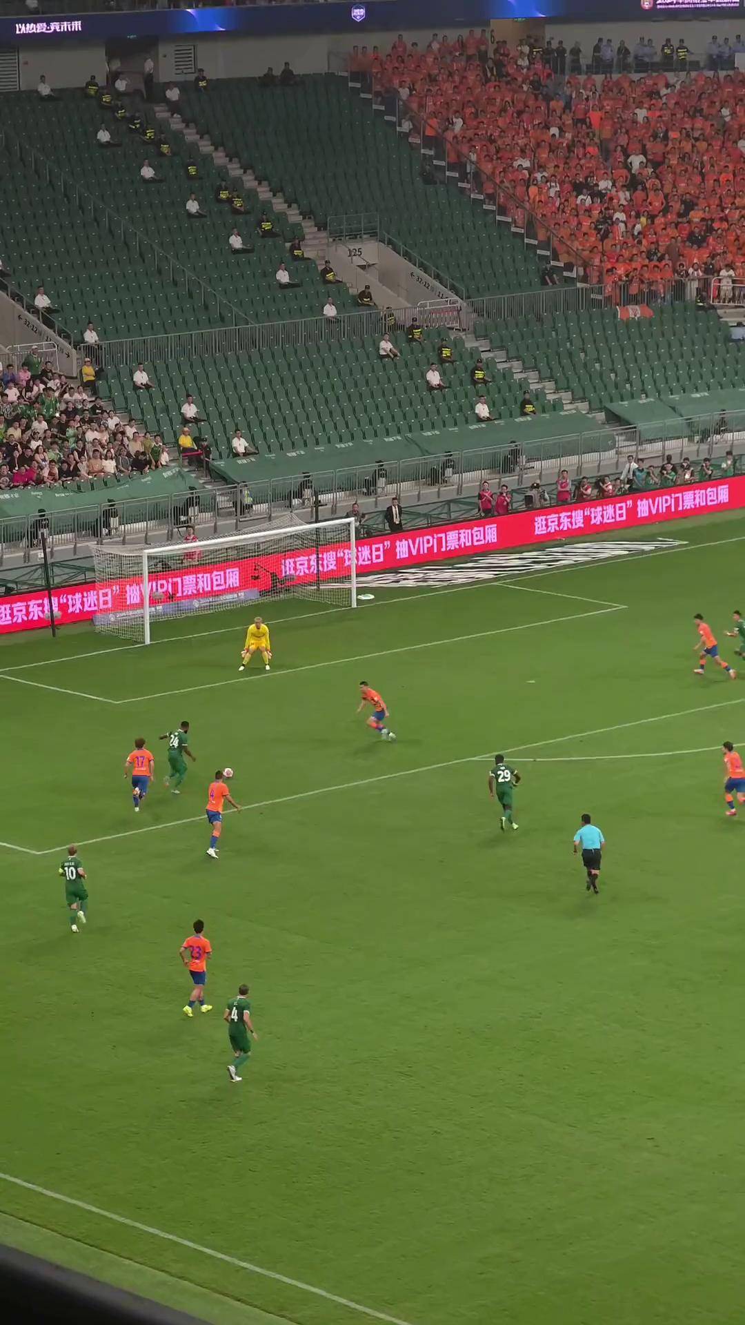 利记官网-北京国安队在最后一刻打入制胜球，逆转战局