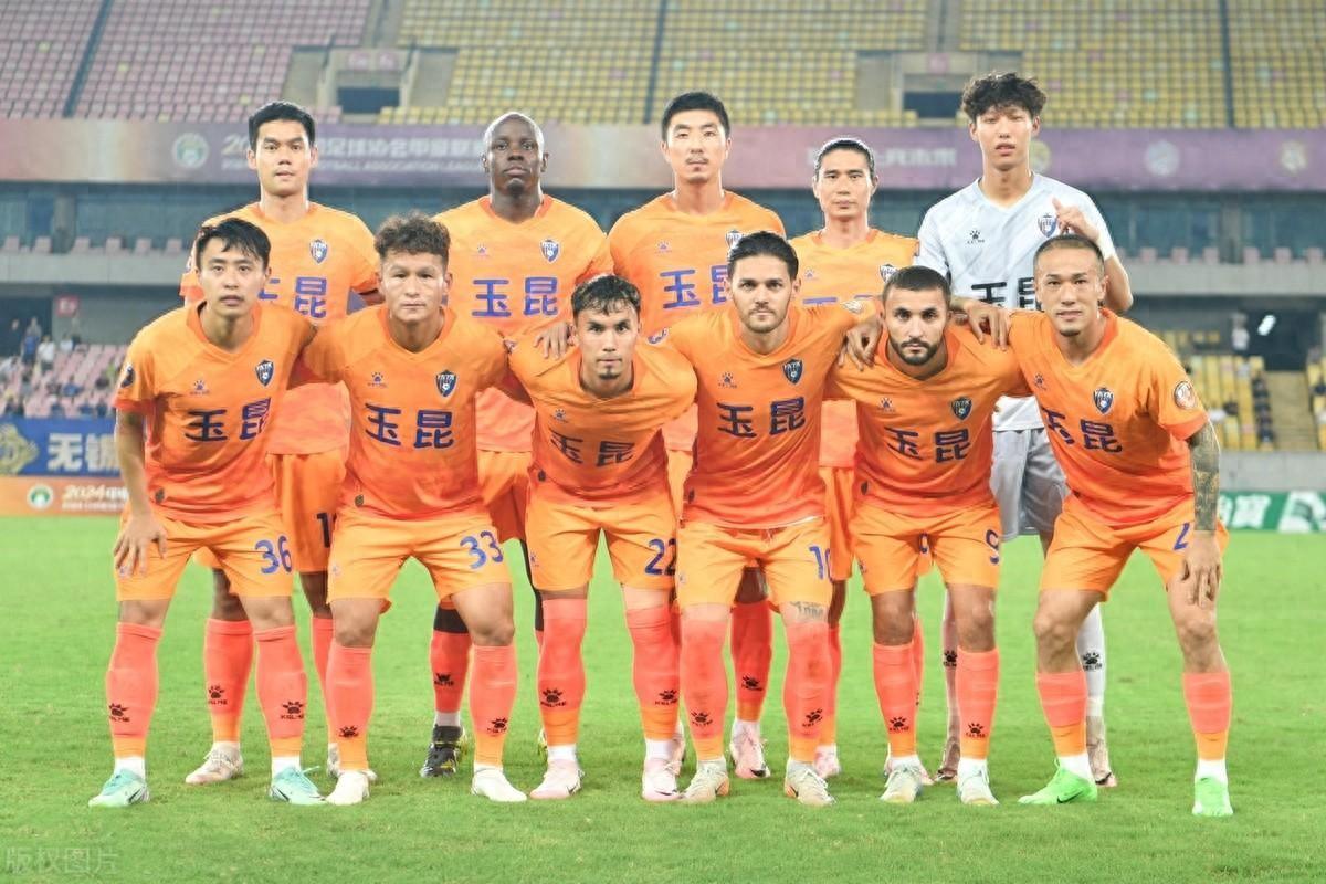 云南队在比赛中取得胜利,锁定了胜局 云南队在比赛中取得胜利,锁定了胜局