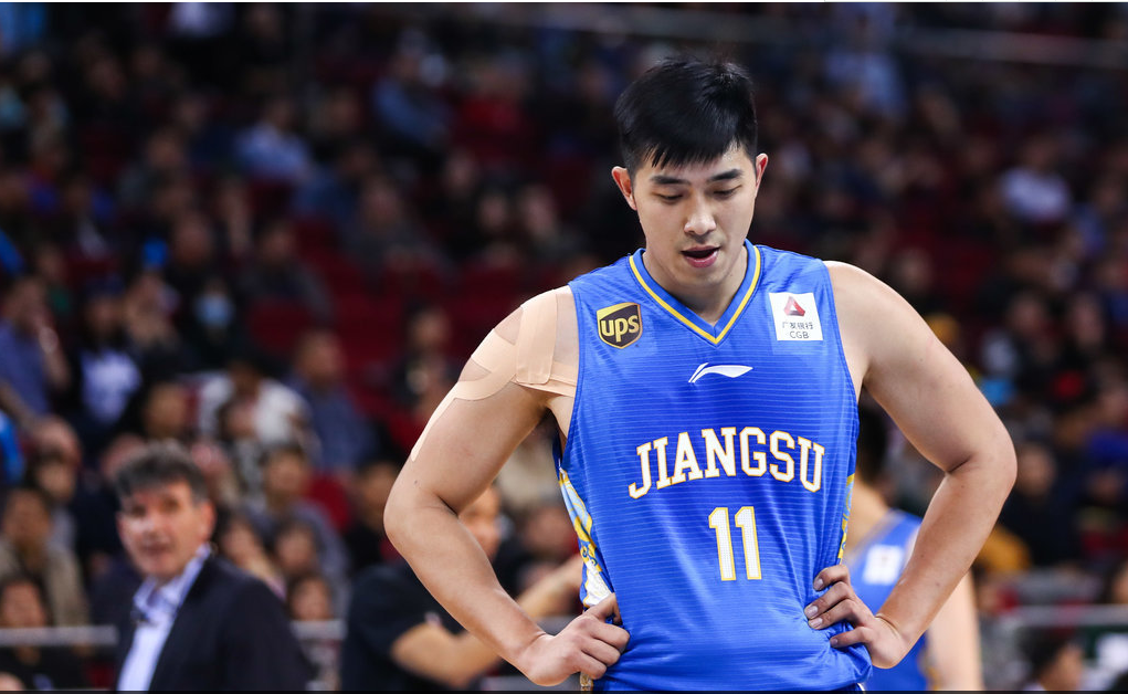 湖南男篮客场告捷,豪取四连胜 湖南男篮客场告捷,豪取四连胜