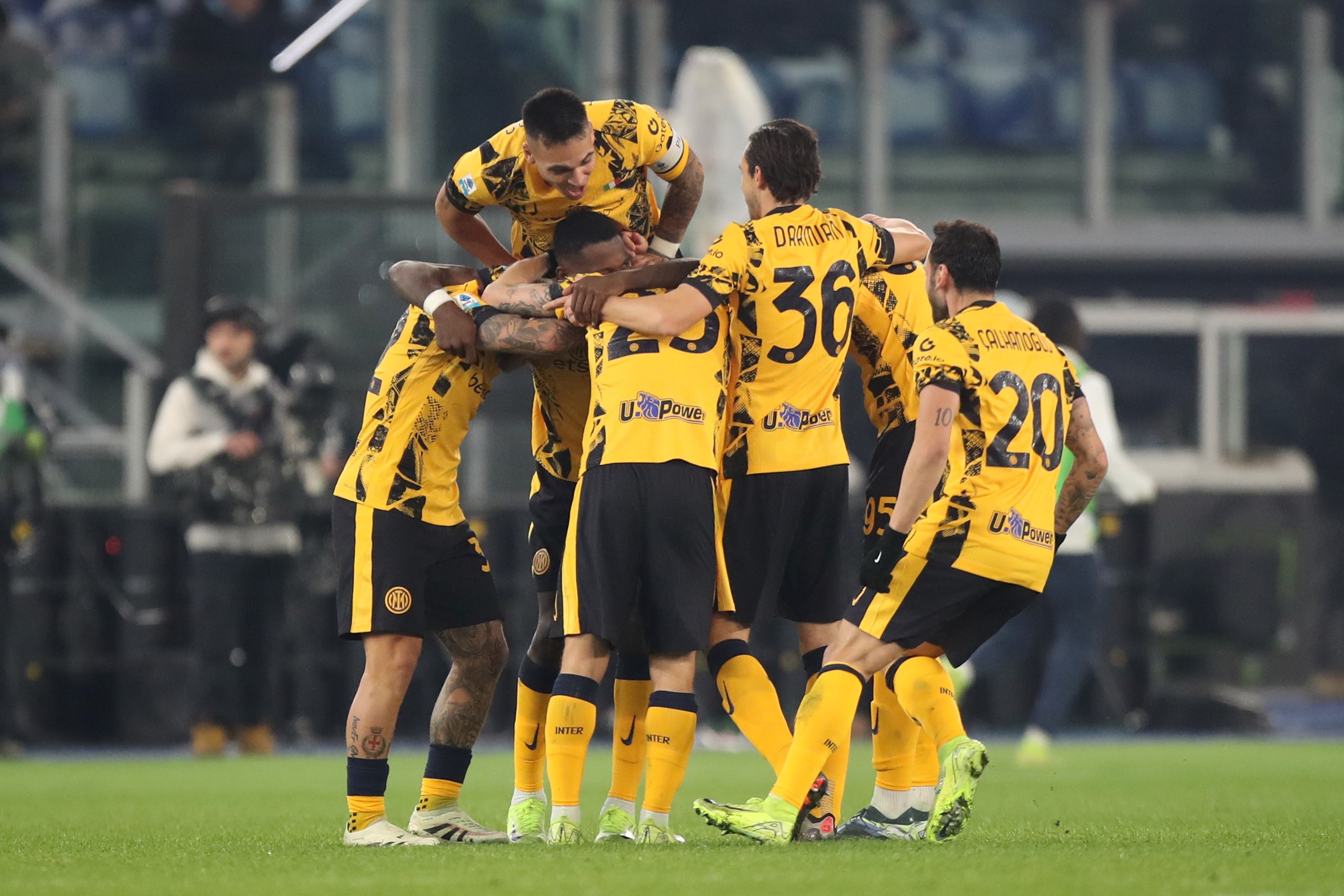 AC米兰客场不敌斯佩齐亚，士气受挫