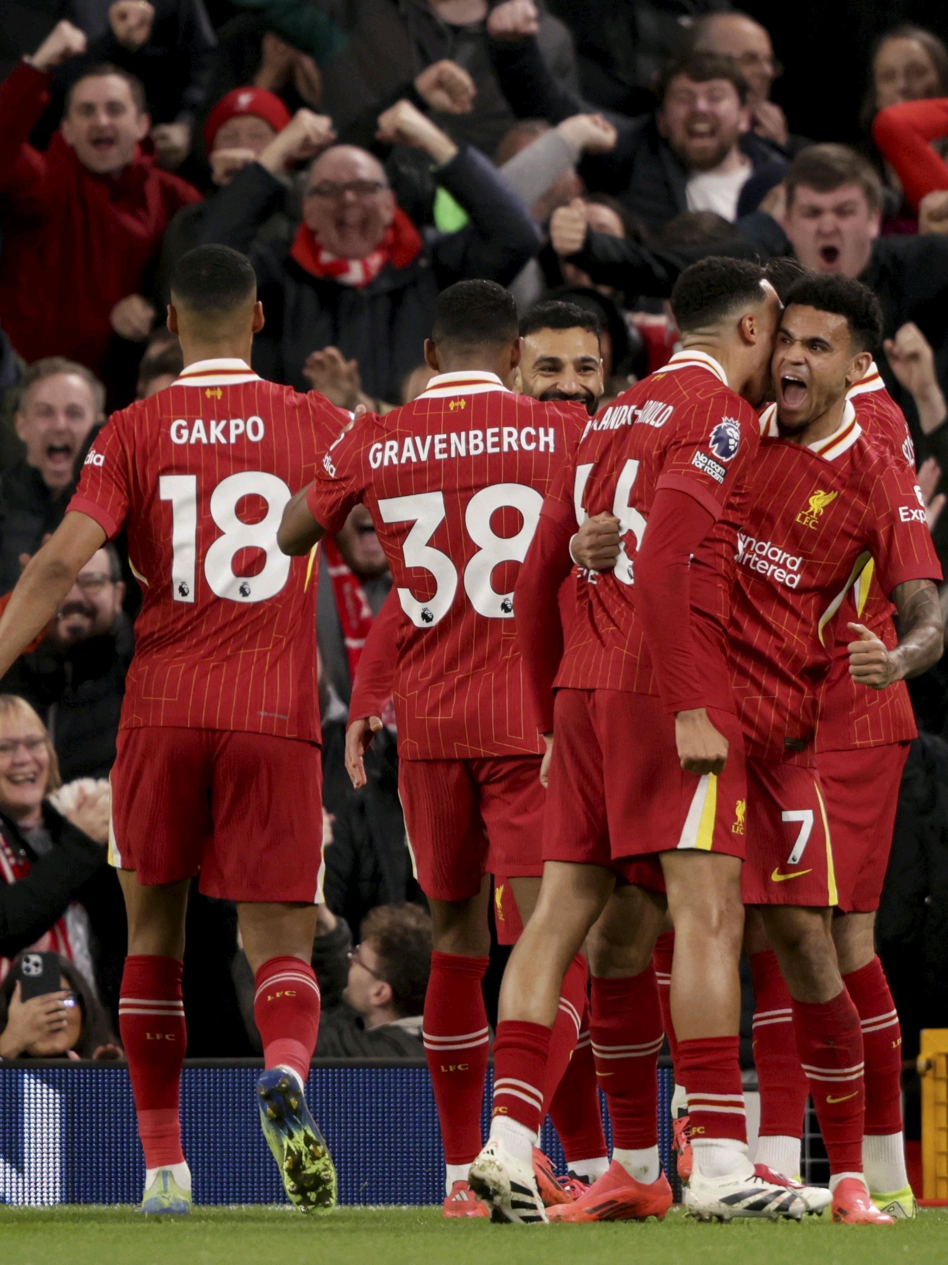 欧本连特球队备战下轮比赛，追求胜利！