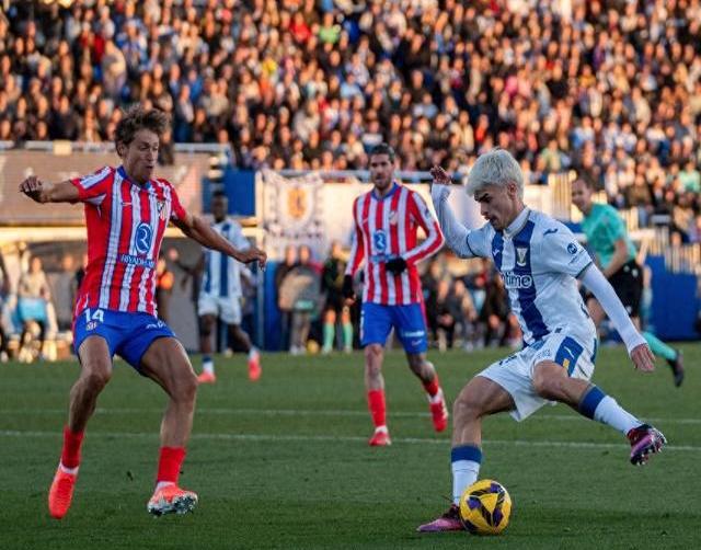 华达路西亚客场大胜，反超保级队伍