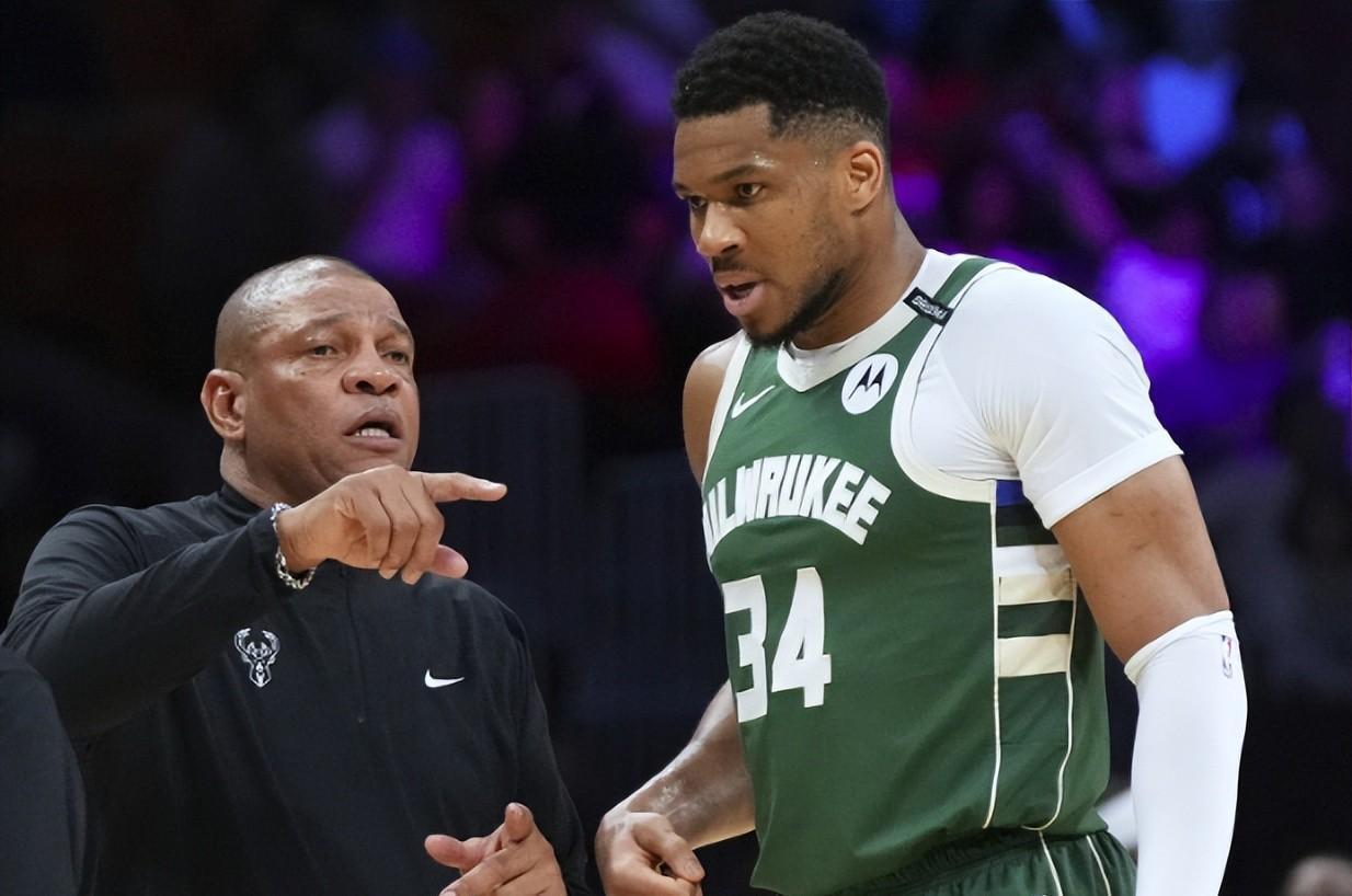 雄鹿主帅赛后发飙，批评球队缺乏斗志