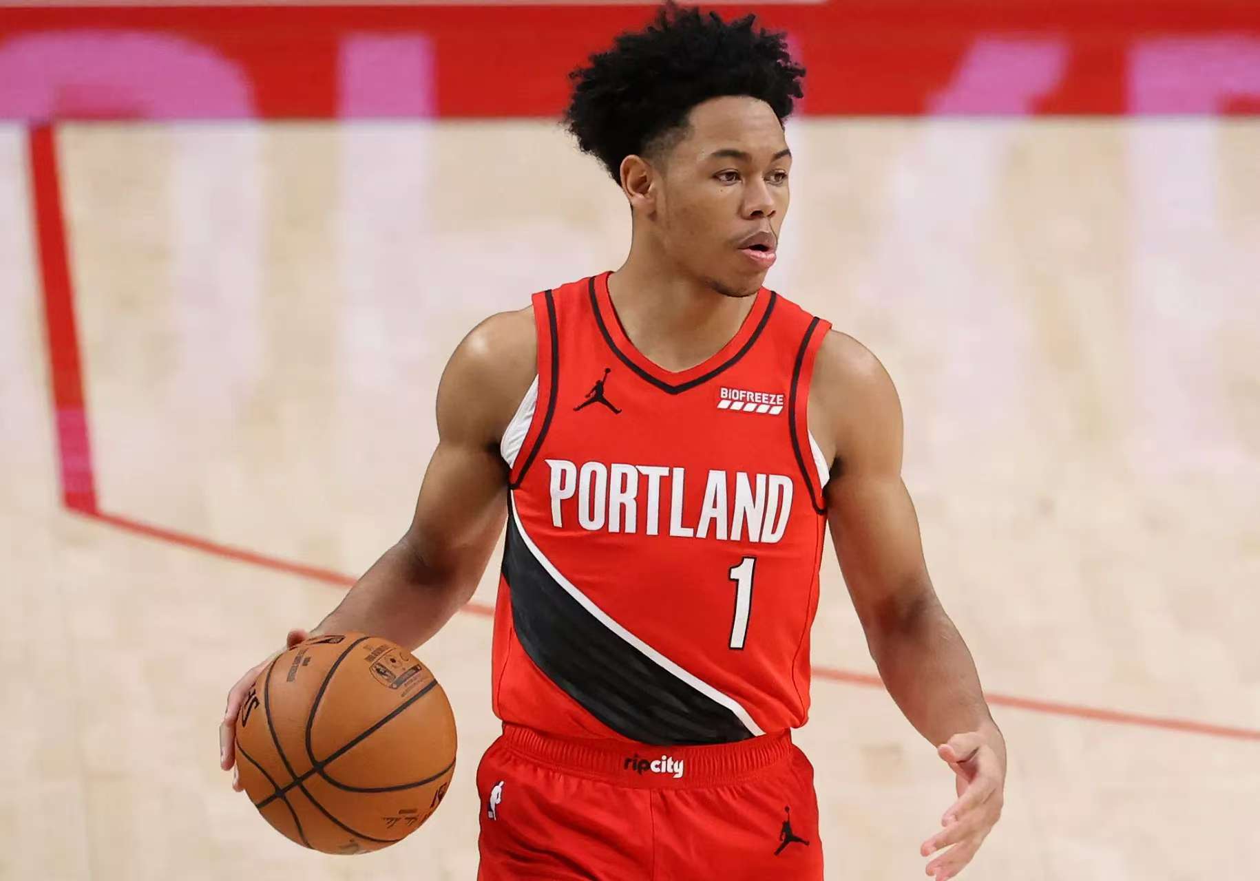 利记平台-开拓者前锋集体爆发,球队雄心天高攀过实力